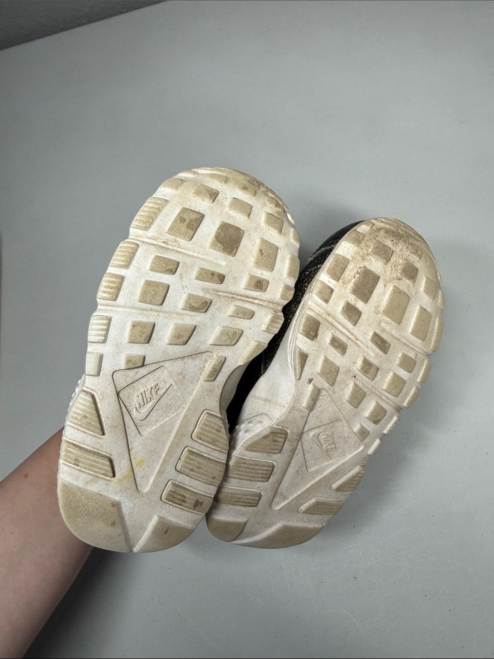 Kids Nike Huarache Run SE Shoes - Picture 9 of 10